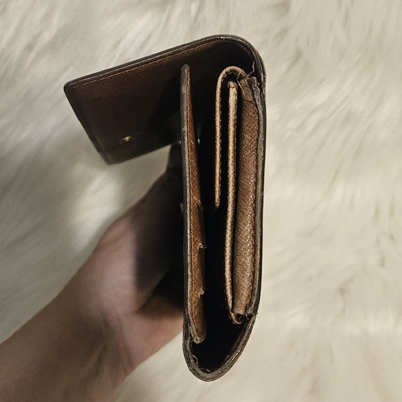 Louis Vuitton Portemonnale Tressor Wallet (GUC) - Picture 15 of 16